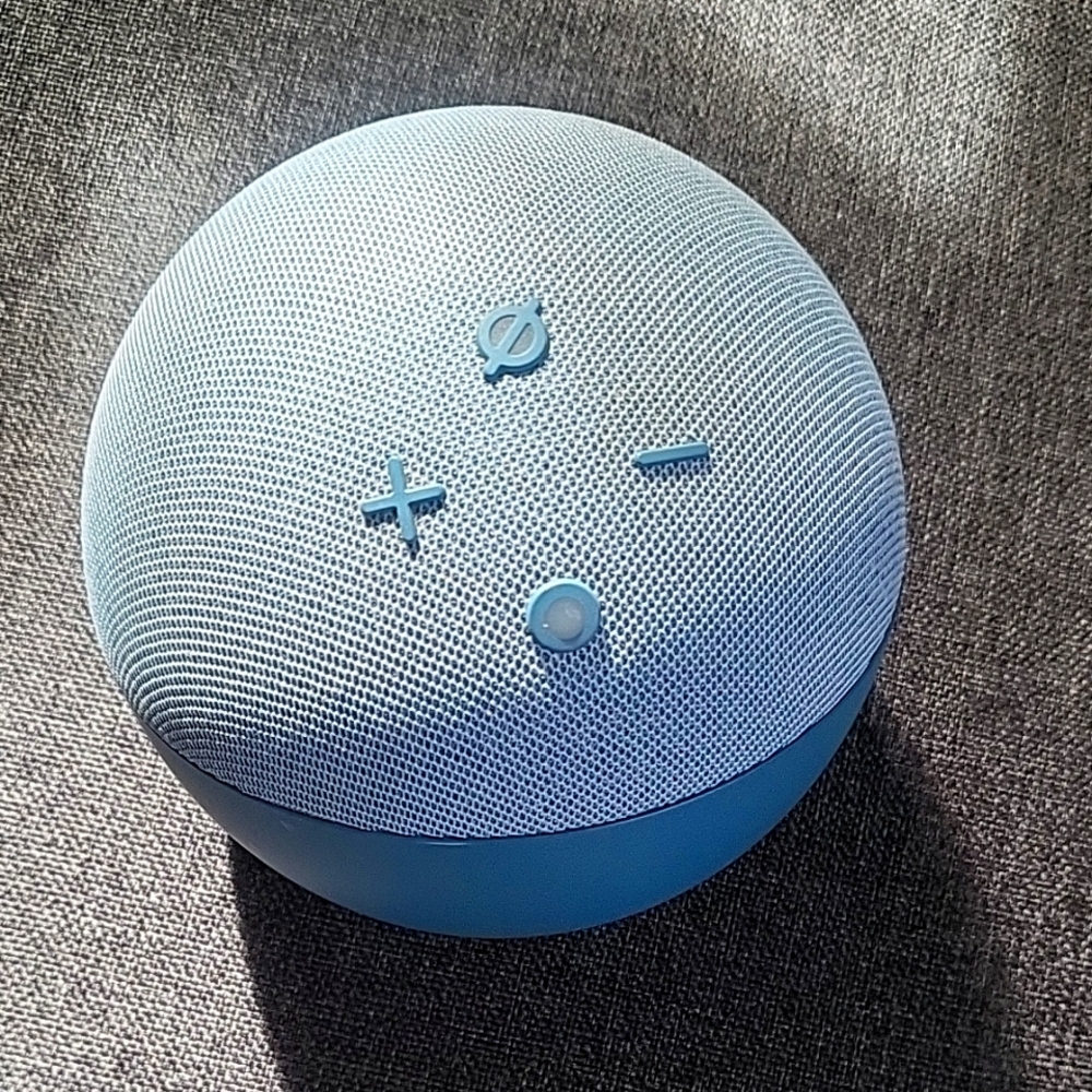 Echo Dot Smart Speaker With Alexa